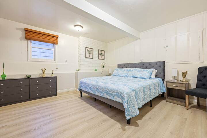 *Perfect Family Home* | 5 Min to Zoo/Balboa Park! gallery image 2