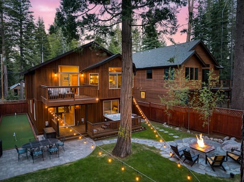 Washoe Chalet by AvantStay | Hot Tub+Putting Green