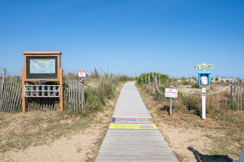 NEW 3BR/3BA Beach Block w Parking