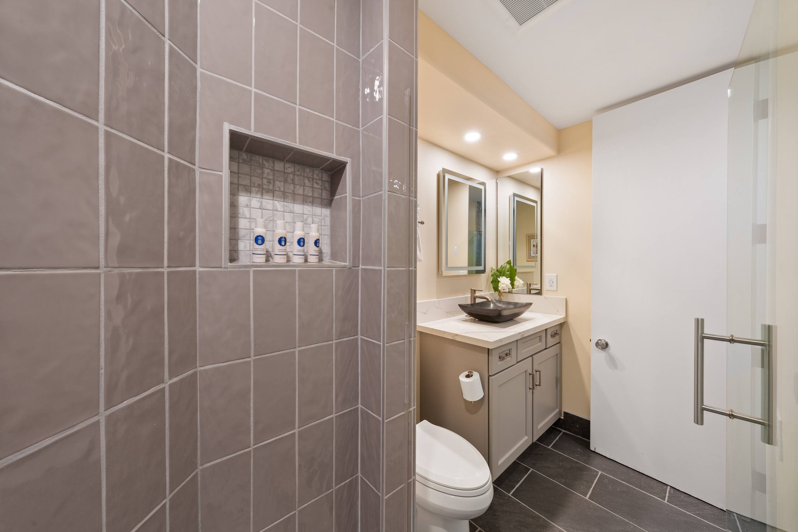 Condo in Kihei · ★4.75 · 1 bedroom · 1 bed · 2 shared baths - Image 19