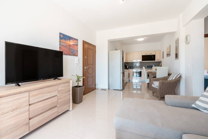 Ilia’s Apartment with view 1 gallery image 4