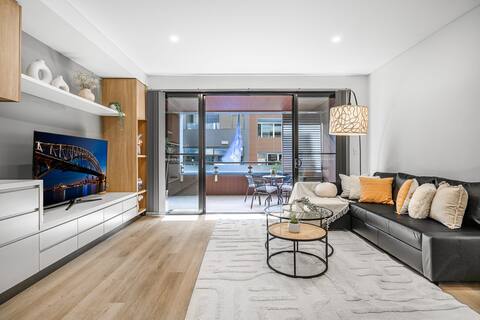 Stylish 2BR  in the Heart of Neutral Bay Near CBD