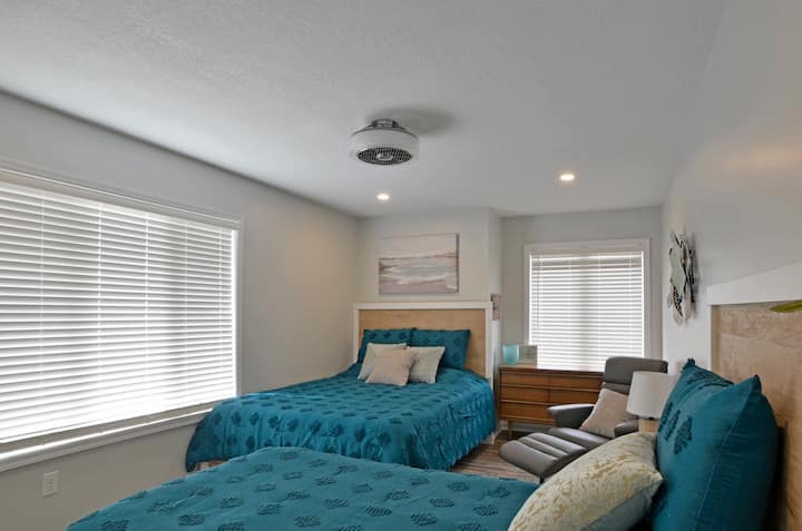 Druga spavaća soba ima bračni krevet i bračni krevet - savršeno za obitelj!