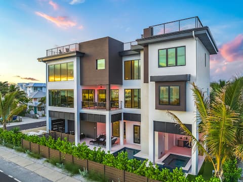 Beach Views, Elevator, and Pool! Across from Beach