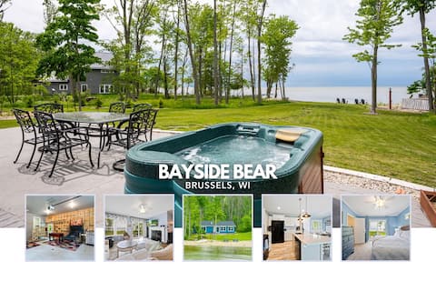 Lakefront Fall Escape • Hot Tub • Kayaks + Dogs!