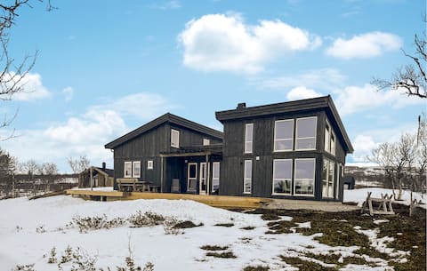 Nice home in ålen with house a panoramic view