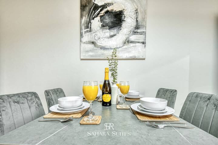 Parkhill Ave M8• Book Now & Save 20% •Free Parking