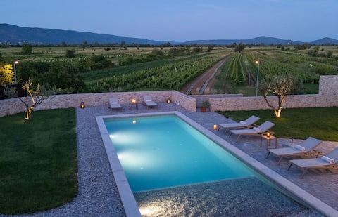 NEW! Holiday house Mara with 4 bedrooms and a pool