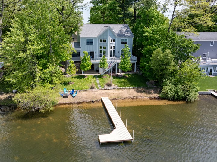 Huge Luxury Cottage on All-sports Lake