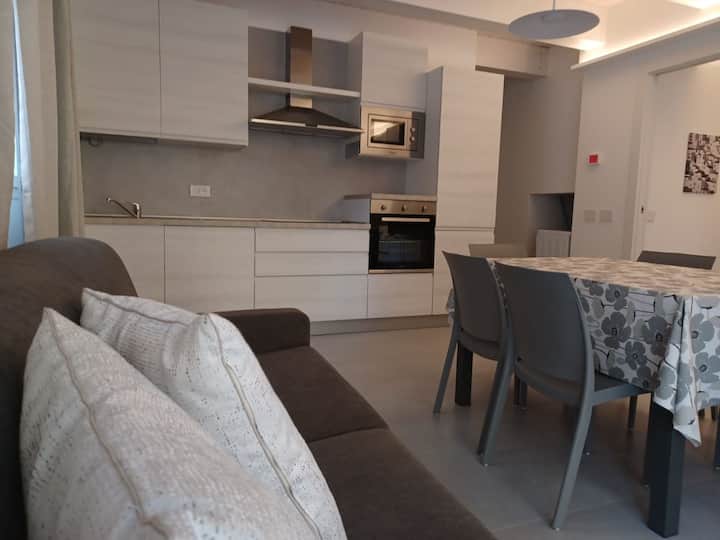 Toscanini 8 - 66 - Apartment With Garden - Porto Recanati