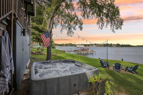 Lakefront Luxury Cabin – Fire Pit | Hot Tub | Dock