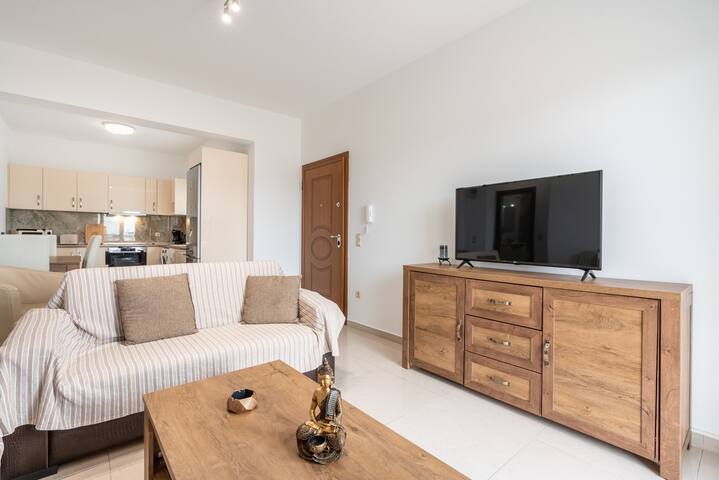 Ilia’s Apartment with view 2 gallery image 4