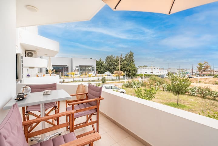 Ilia’s Apartment with view 2