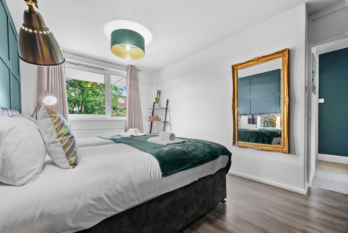 חדר שינה מס '2 עם רוכסן ומיטות קישור (מיטת קינג סייז סופר כאשר היא מקושרת או 2 מיטות יחיד נפרדות)