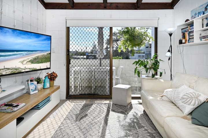 Beachfront 1br + Loft - Surf, Café, Relax - Noosa Shire