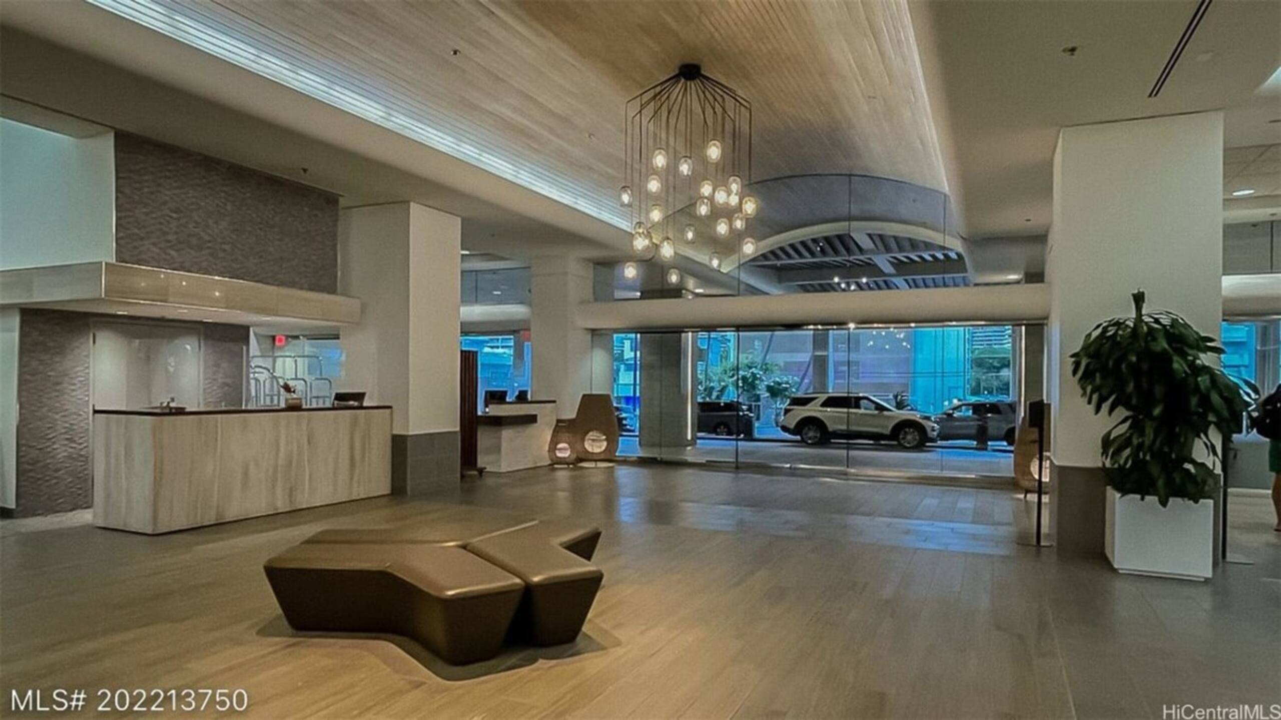 Newly Renovated Ala Moana Condo w_Amazing Views 11 - Photo 30