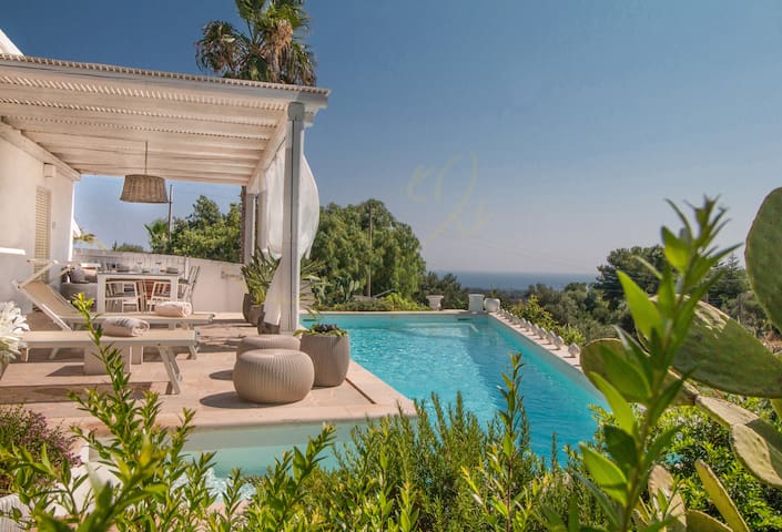 TD Casa Fusella with Panoramic Pool and Sea View