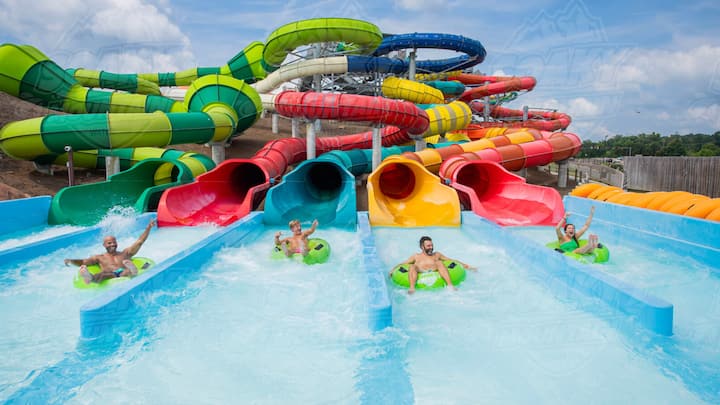 8BR, Sleeps 40, Indoor Pool, Games Galore. - Cabins for Rent in
