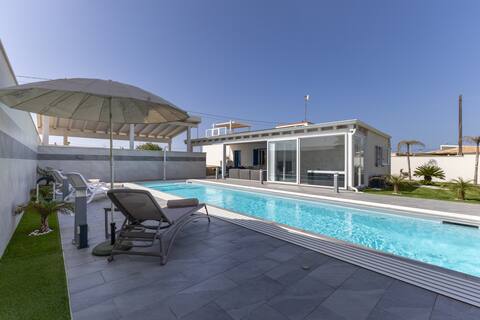 Villa Maria with heated pool