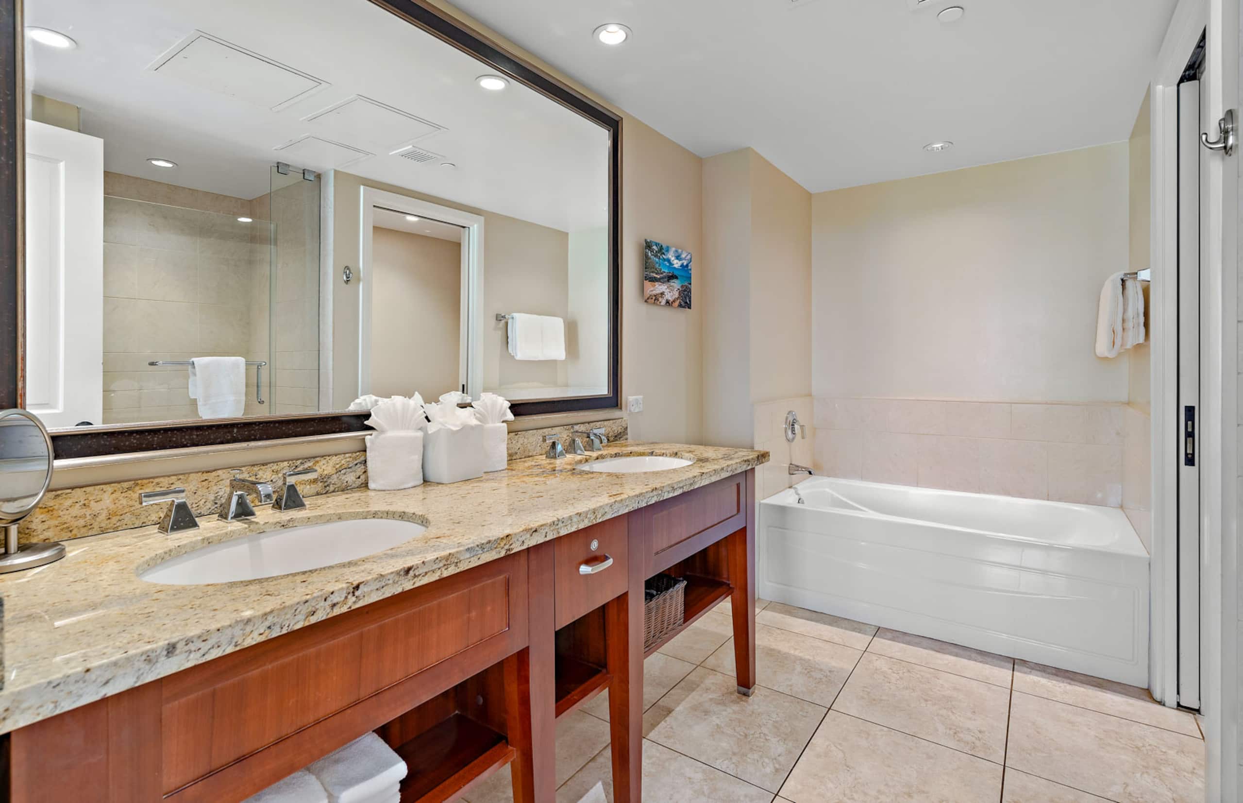 Condo in Lahaina · ★4.95 · 2 bedrooms · 3 beds · 2 baths - Image 24