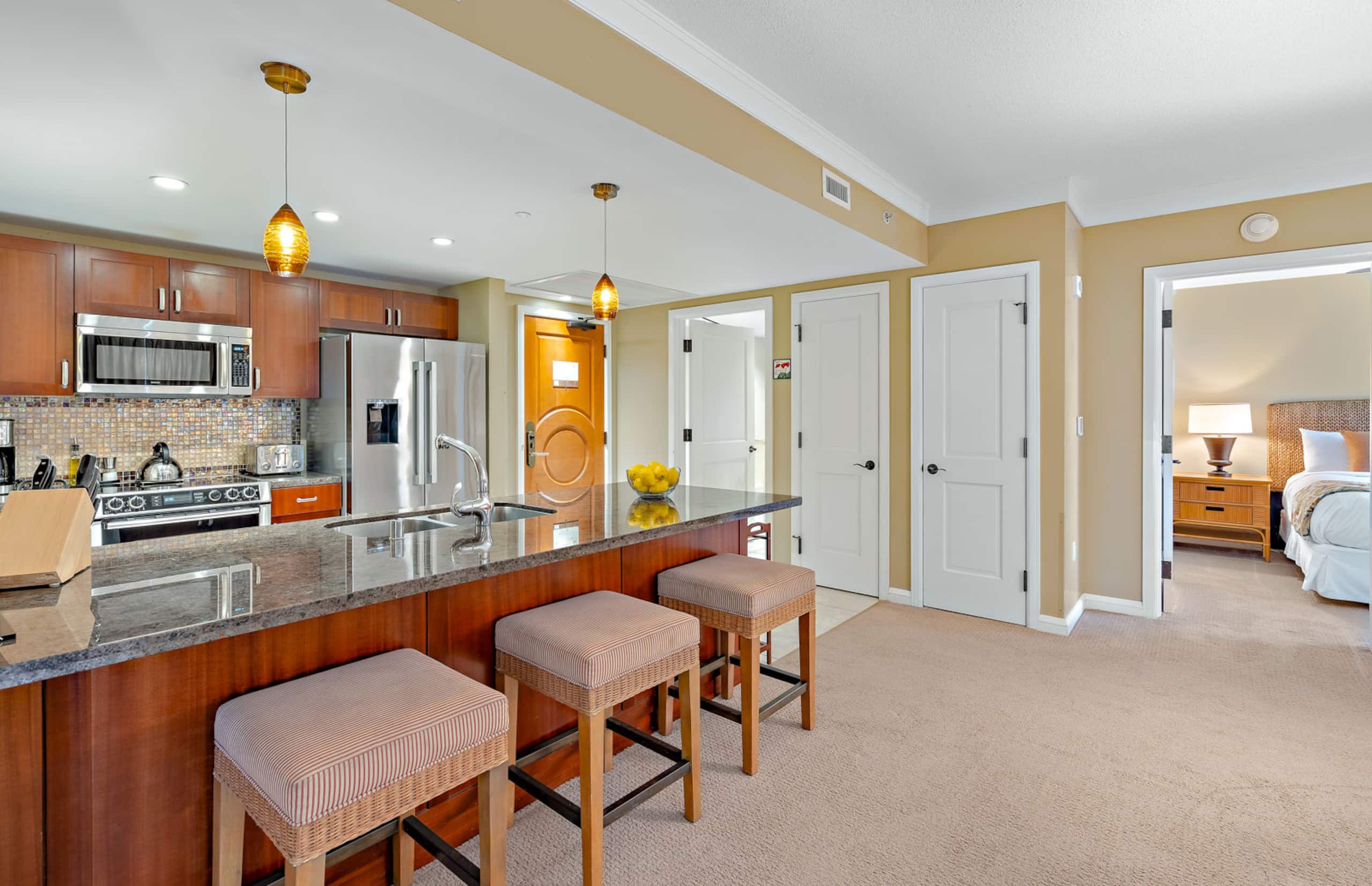 Condo in Lahaina · ★4.95 · 2 bedrooms · 3 beds · 2 baths - Image 6