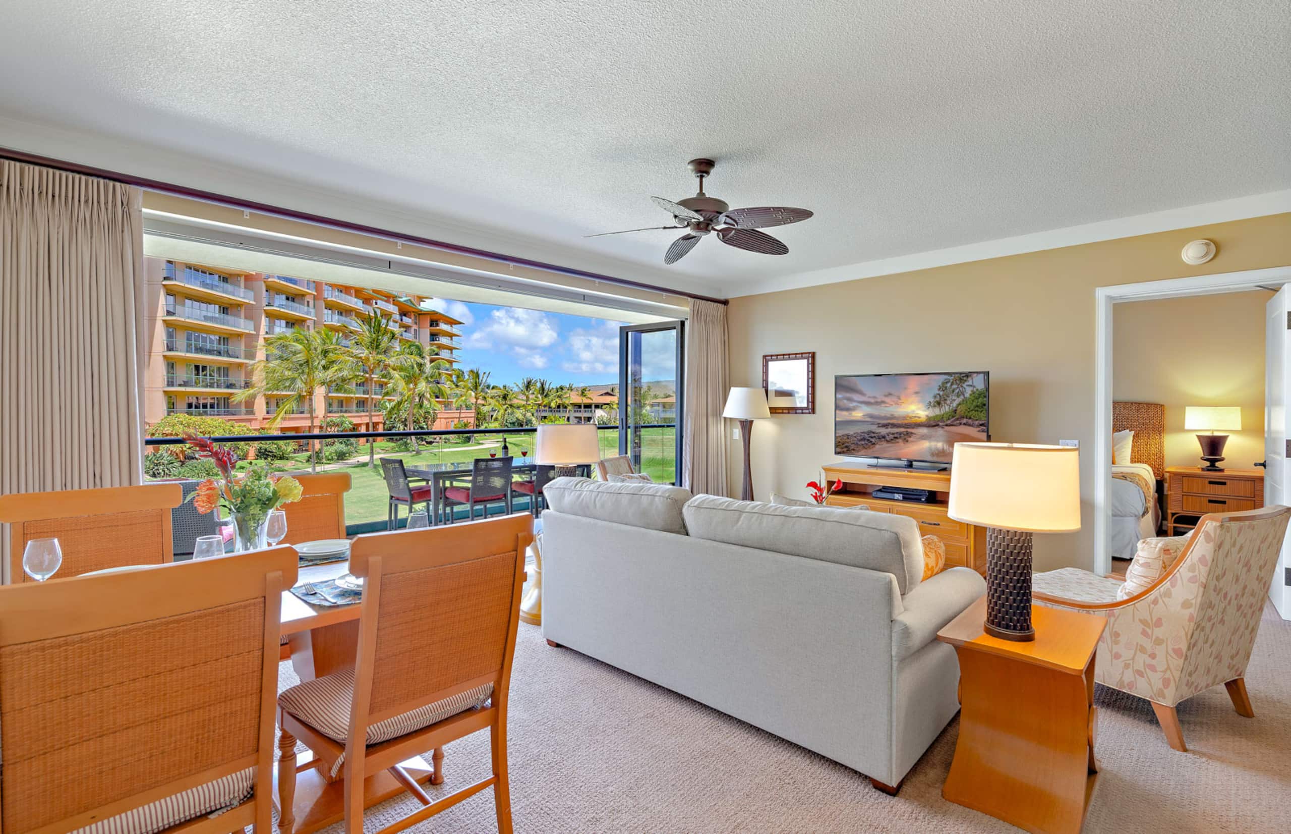 Condo in Lahaina · ★4.95 · 2 bedrooms · 3 beds · 2 baths - Image 9