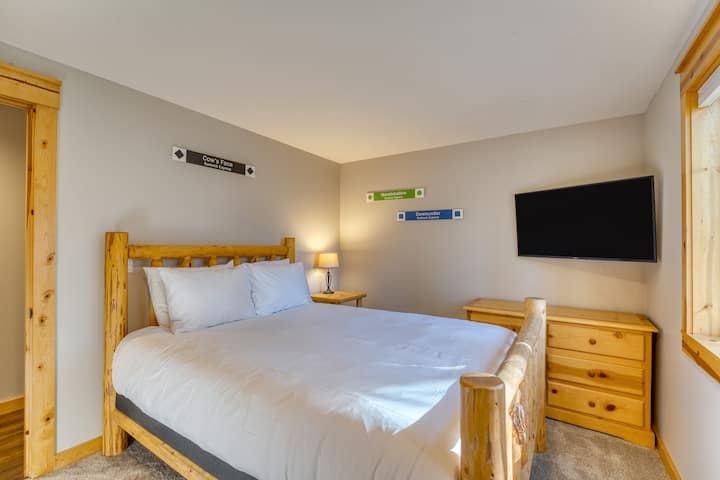 Bedroom 3 features a queen bed.