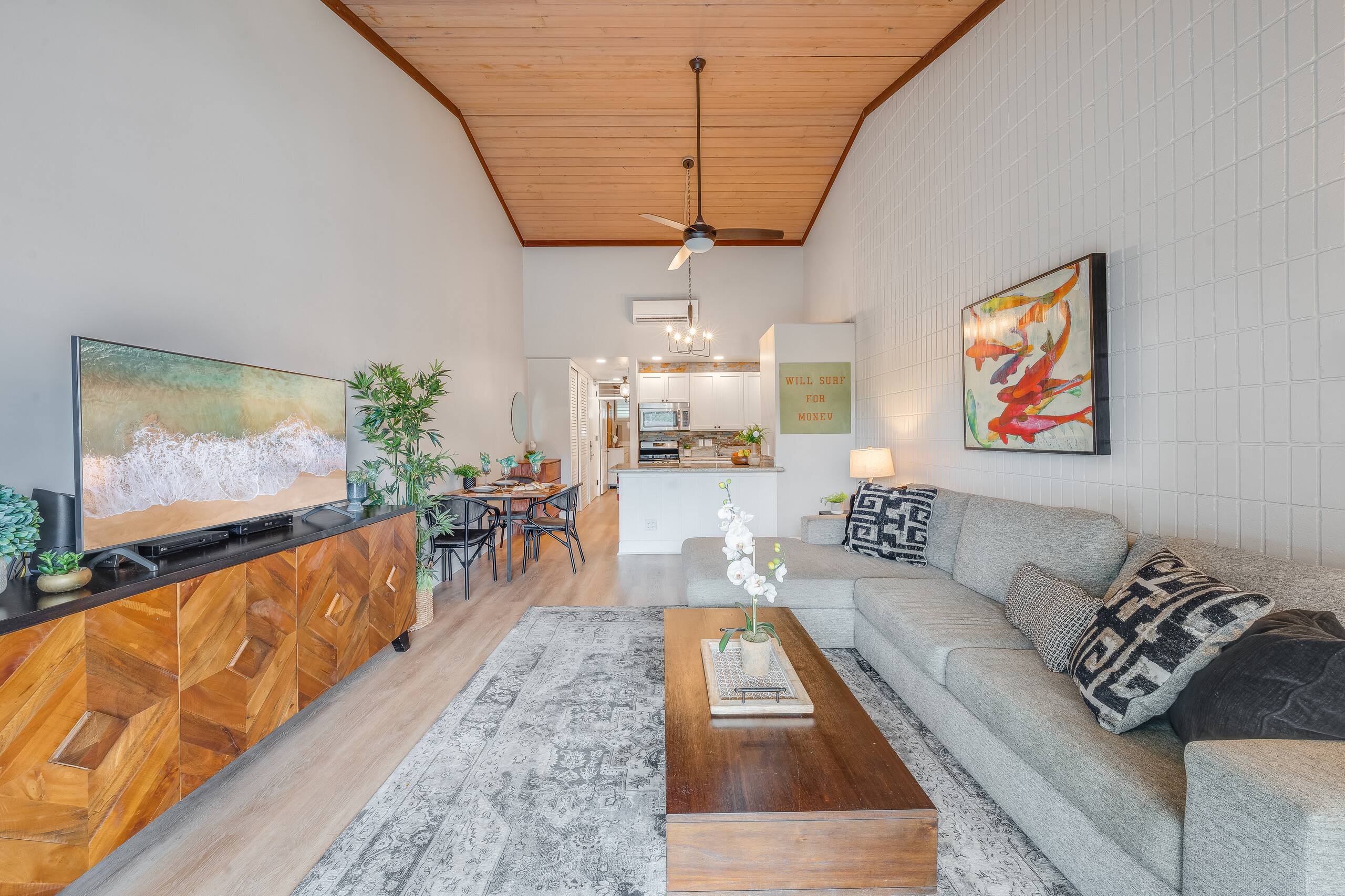 Condo in Lahaina · ★4.74 · 1 bedroom · 2 beds · 1 bath - Image 6