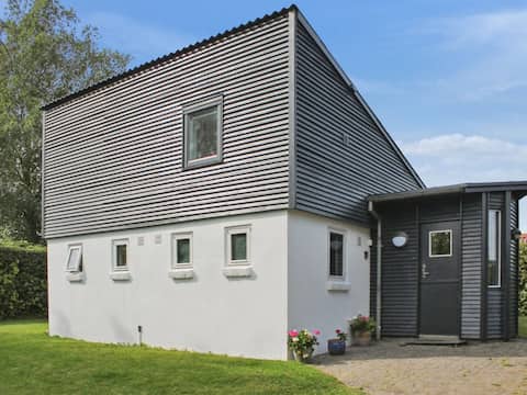 "Milrid" - 100m from the sea by Interhome