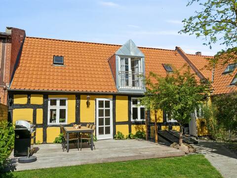 "Franke" - 3.5km from the sea by Interhome