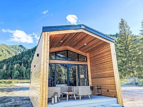 Tiny Haus Glockenalm-Villa Kunterbunt by Interhome