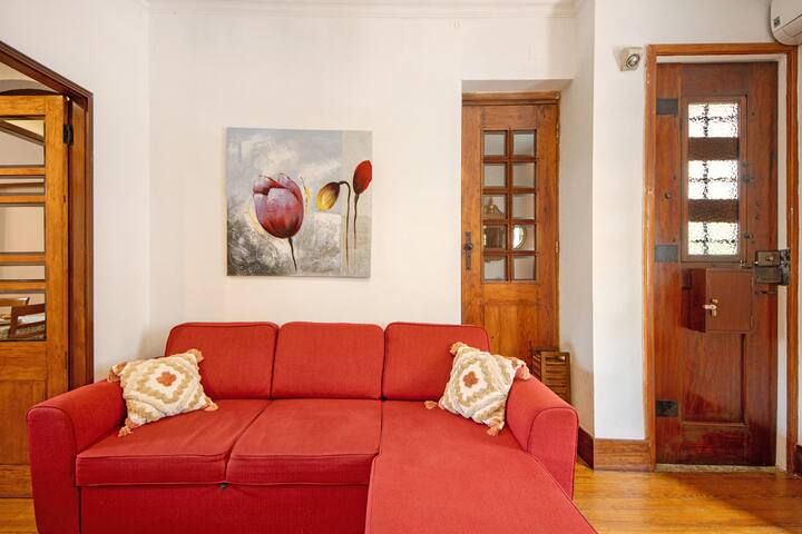 Dellarose Silver gallery image 5