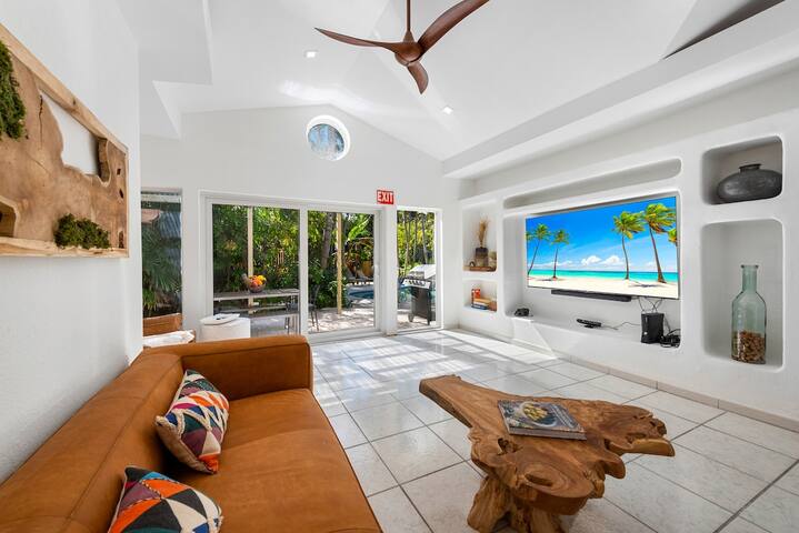 The Wellness Retreat- Amazing Amenities Near Beach gallery image 5