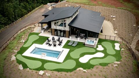 Ridgeline: Luxe Views, Heated Pool & Hot Tub Oasis