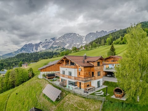 Erfolgreiche Airbnb-Immobilie: Gut Stein Lodge High Wedge in Mühlbach Am Hochkönig