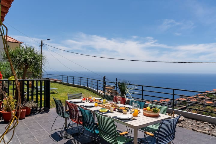 Casa das Maravilhas by an island apart