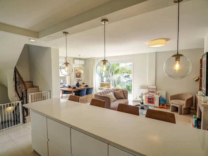 Villa Riera By Hello Homes Sitges - Vilanova i la Geltrú