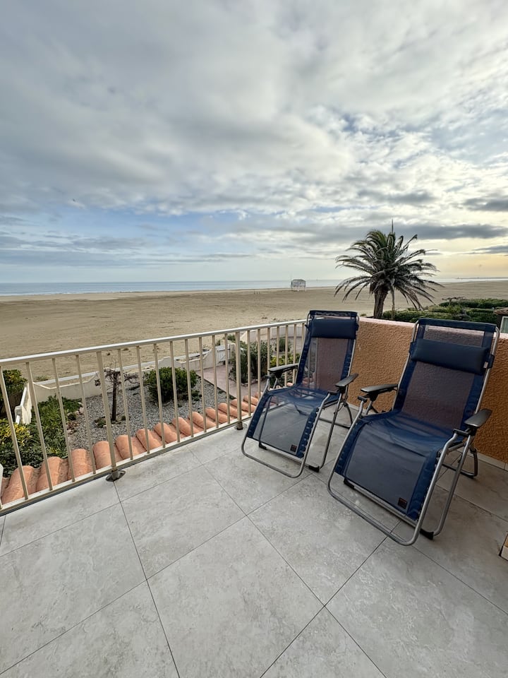 Duplex Front De Mer Avec Terrasse Privée - Gruissan