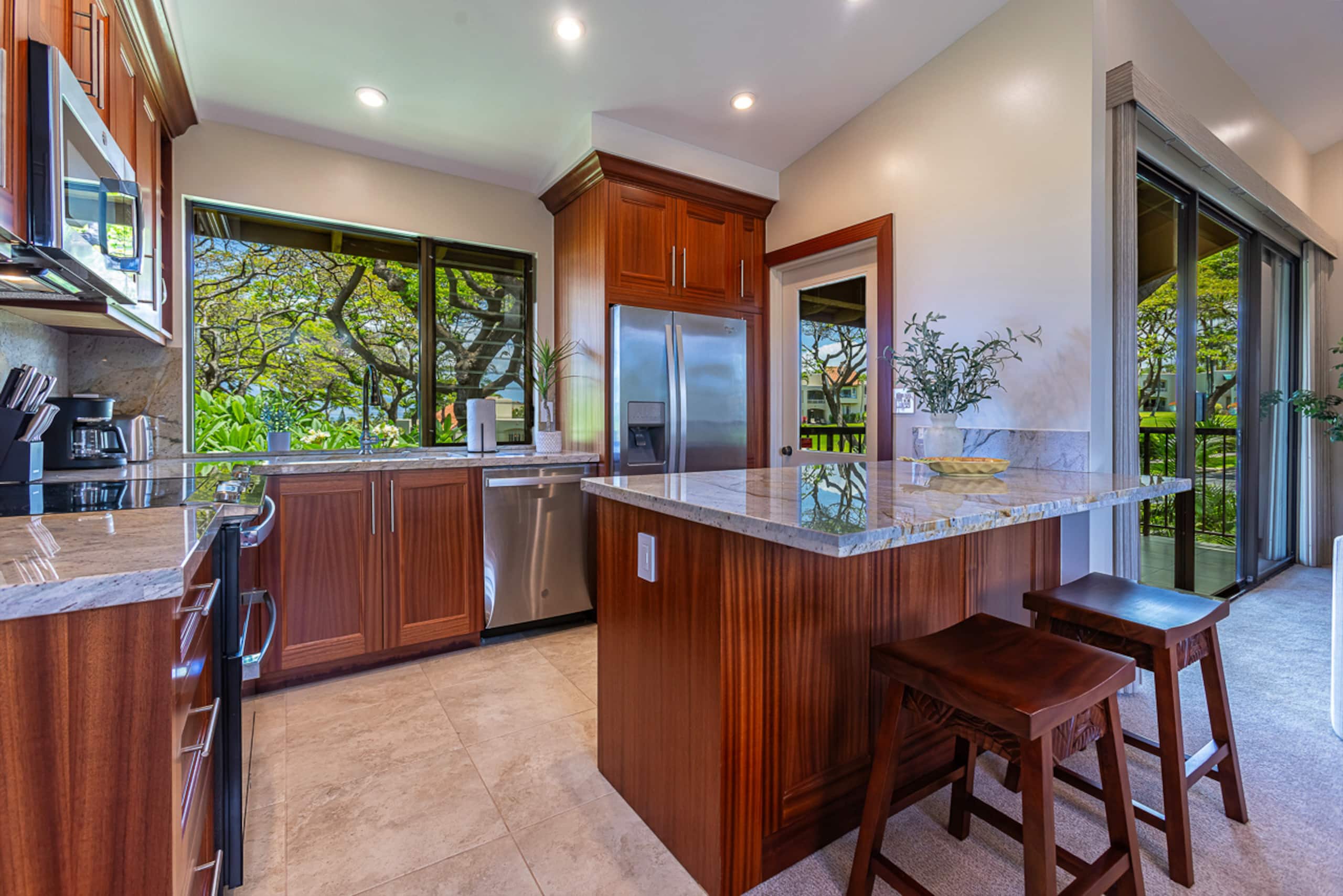 Condo in Kihei · ★4.9 · 1 bedroom · 3 beds · 2 baths - Image 12