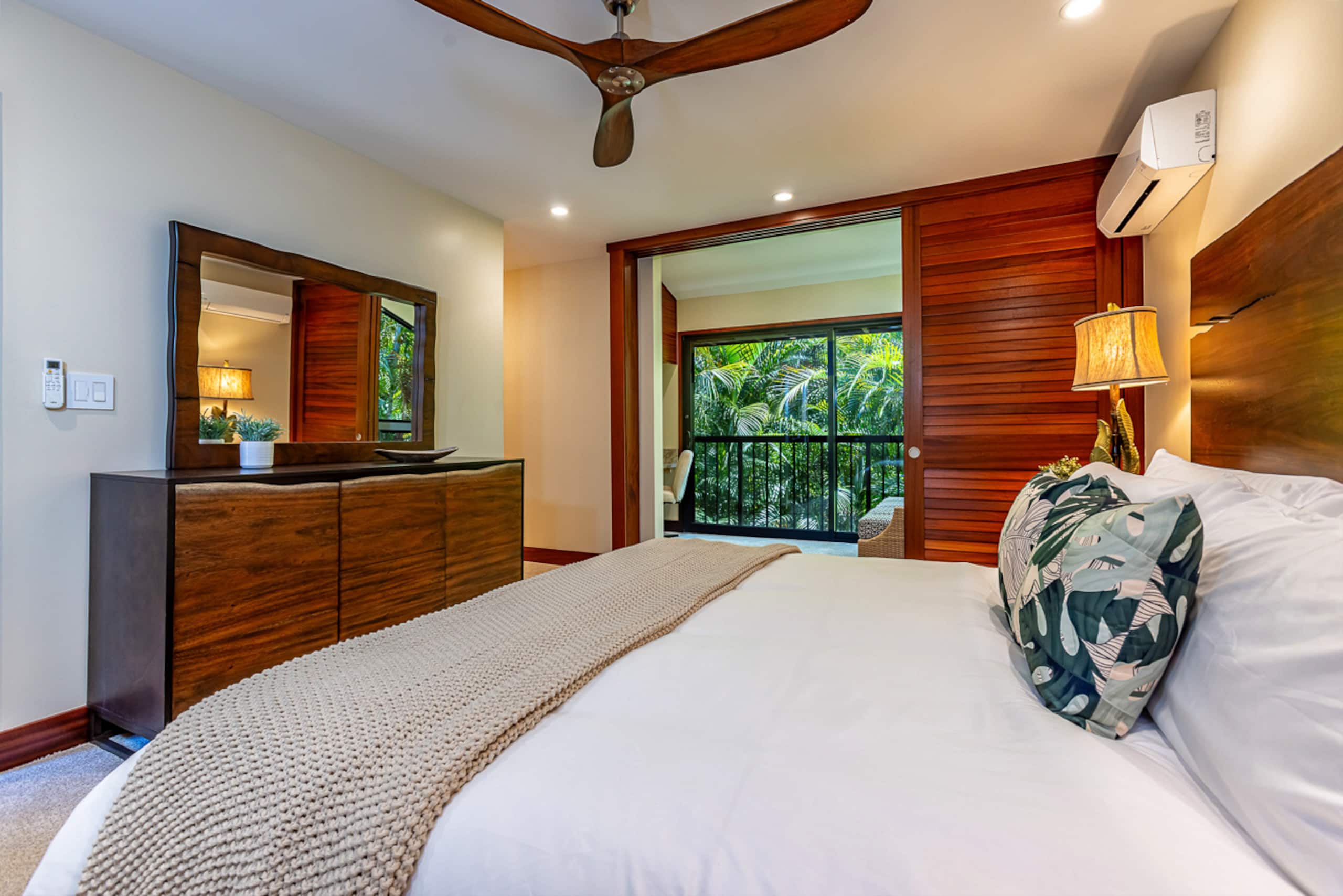 Condo in Kihei · ★4.9 · 1 bedroom · 3 beds · 2 baths - Image 25