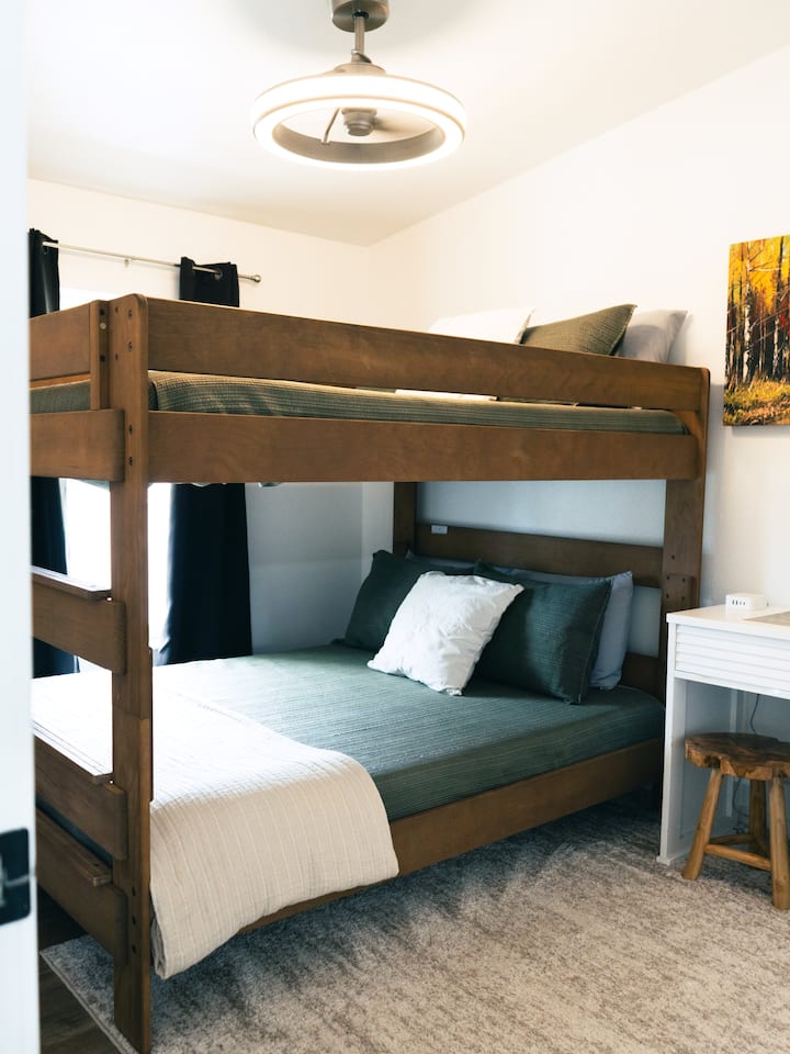 חדר קומתיים