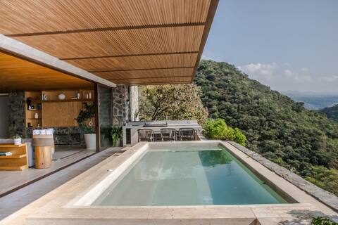 Sisú Fractional 1PA, Incredible lake view!