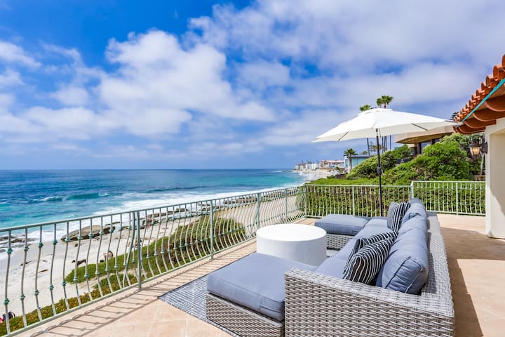 ULTRA RARE ~100′ Sand Frontage * Beach Access