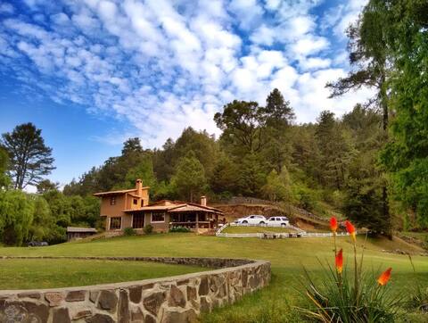 Relaxing Cabaña With Impressionante Vistas