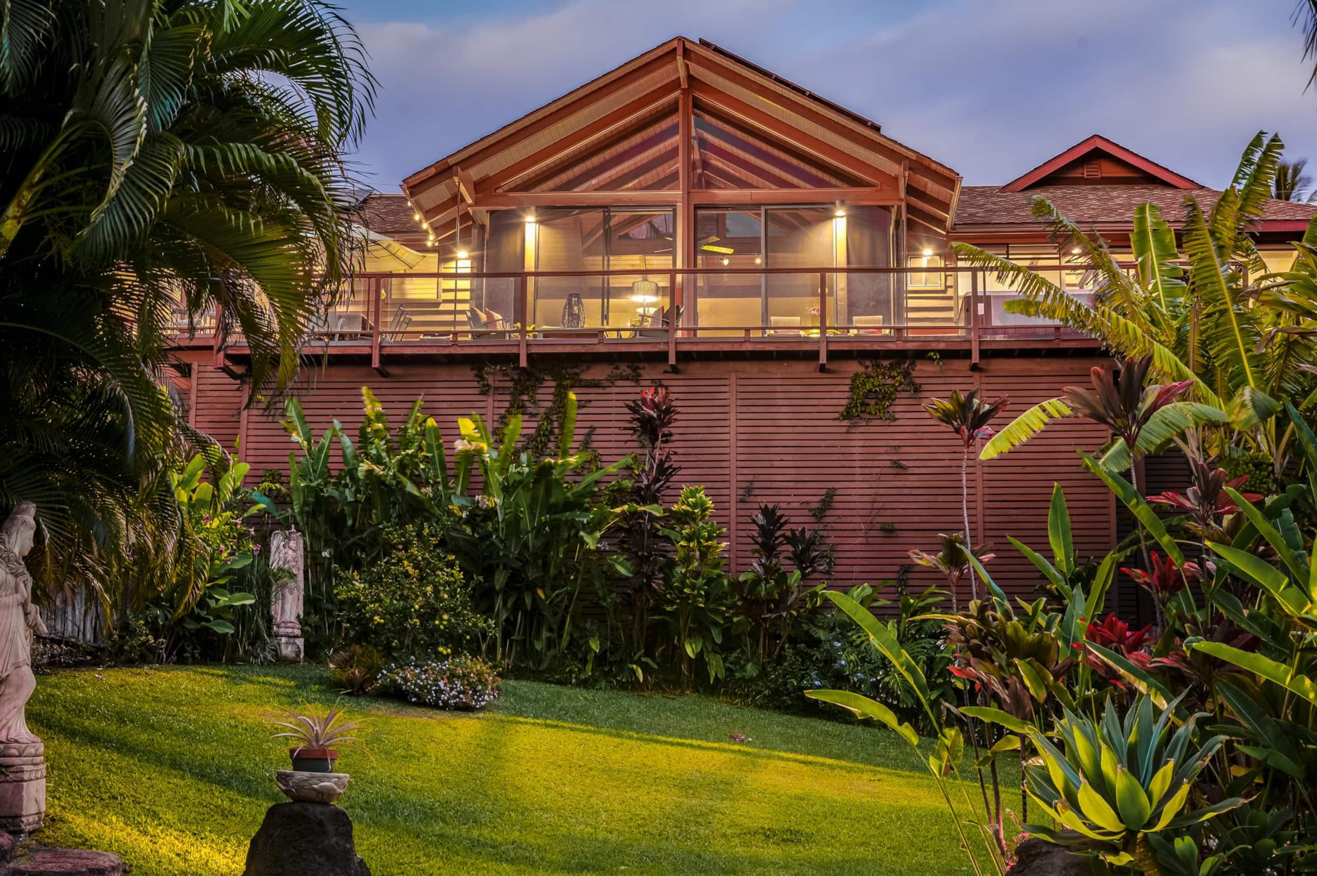 Home in Kihei · ★4.93 · 3 bedrooms · 4 beds · 3 baths - Image 4