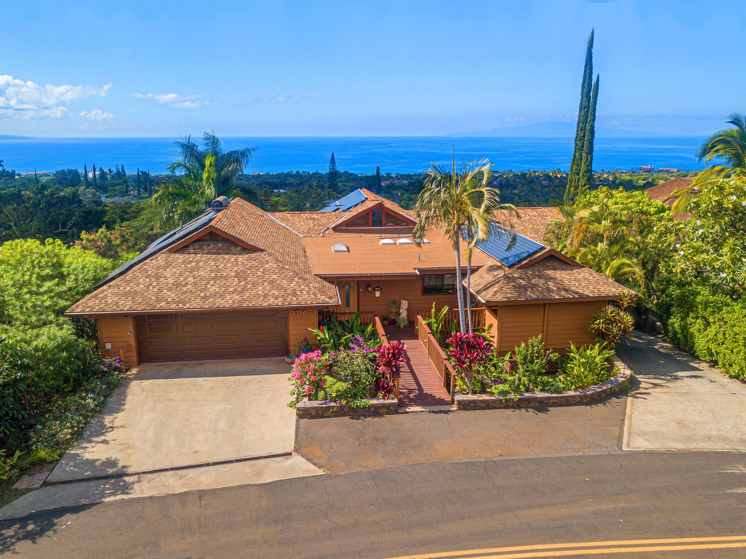 Home in Kihei · ★4.93 · 3 bedrooms · 4 beds · 3 baths - Image 43