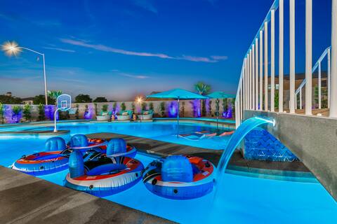 Electric Slide - Lazy River Pickleball 7br Resort