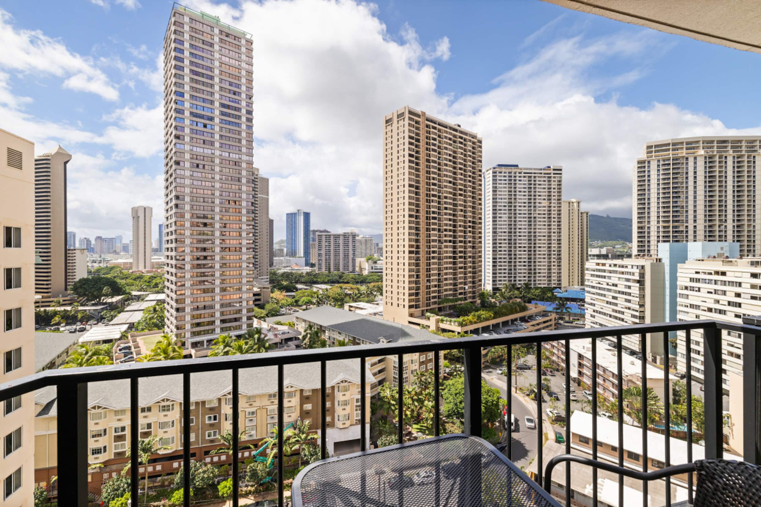 Studio w/pool & balcony + BBQ - Image 11