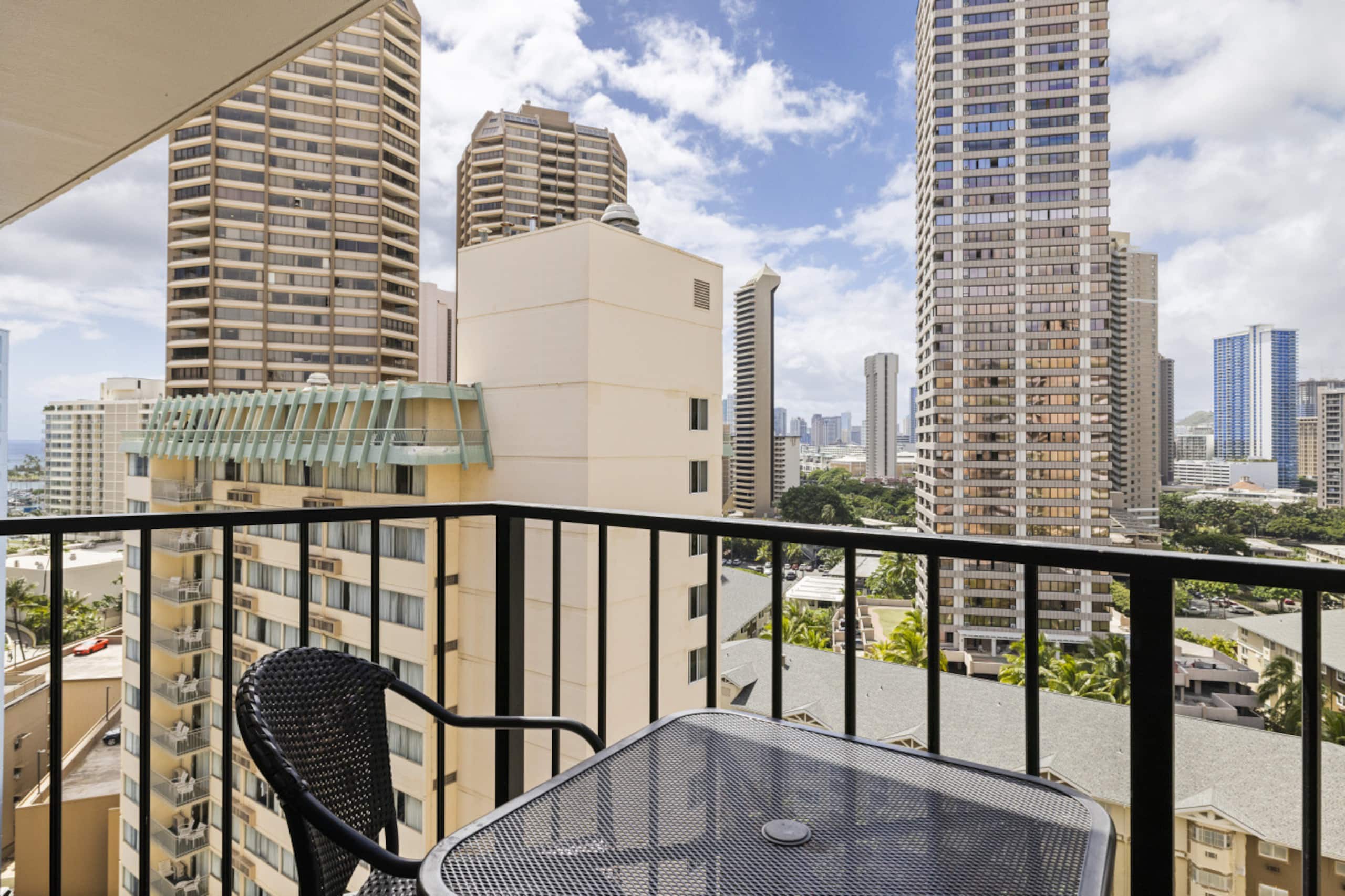 Studio w/pool & balcony + BBQ - Image 8
