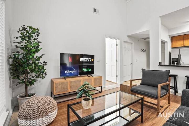 Christine - Austin Vacay managed Airbnb listing 1